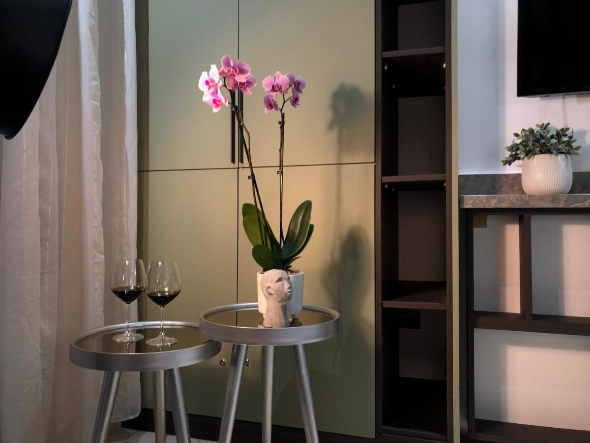 Urban Stay Tirana Deluxe Dış mekan fotoğraf